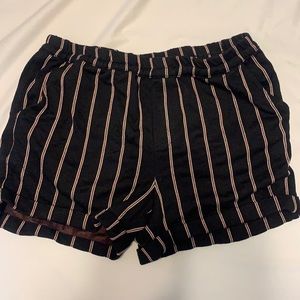 Black casual shorts for girls